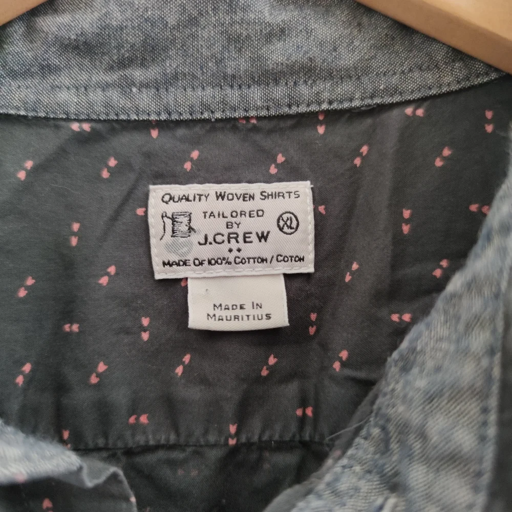 J. Crew 💙 Men's Button Down Shirt Top Printed